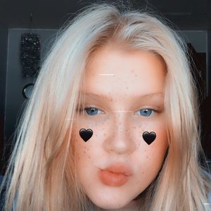 Meet your Posher, Ava